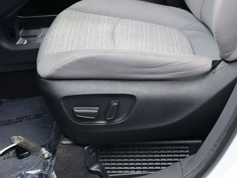 Used 2023 Toyota Sienna LE image 10