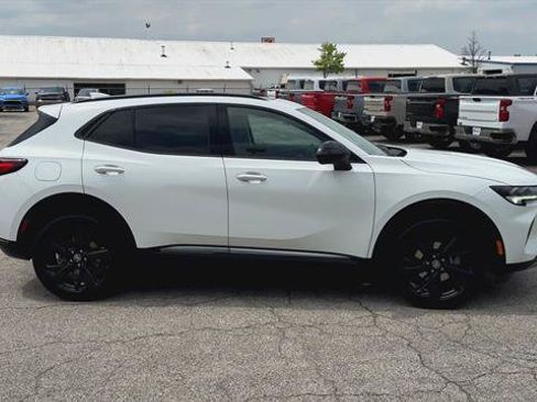 Used 2023 Buick Envision Essence w/ Sport Touring Package FWD image 9
