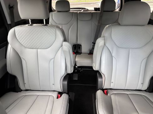 Used 2025 Hyundai Palisade SEL AWD/4WD image 42