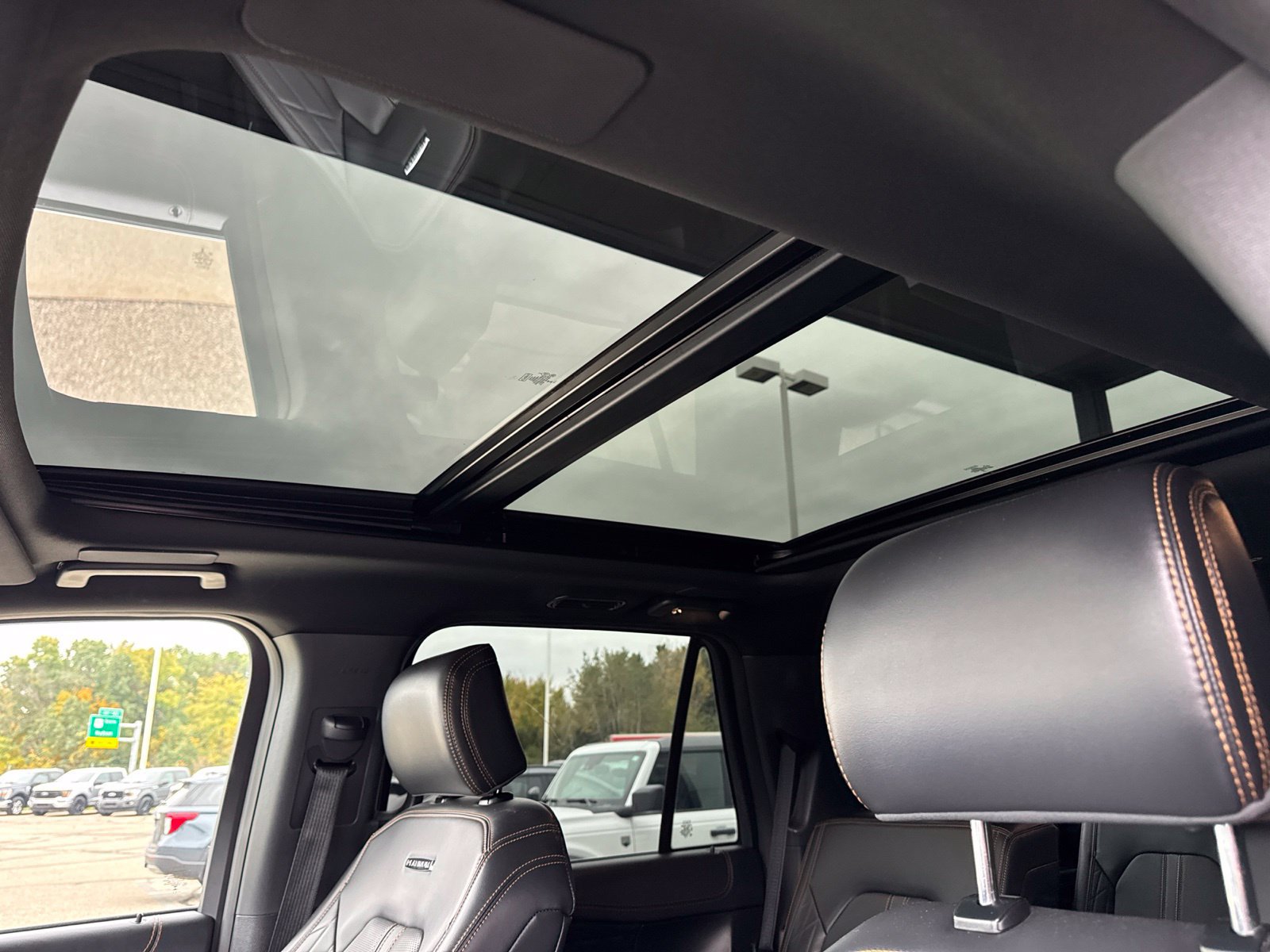 Certified 2024 Ford Expedition Platinum AWD/4WD image 26