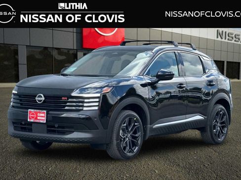 Used 2026 Nissan Kicks SR w/ Illumination Package FWD image 1
