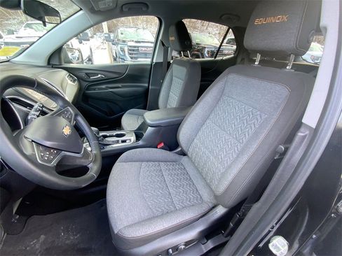Used 2023 Chevrolet Equinox LT image 18