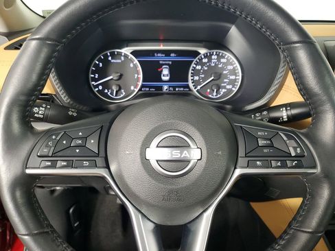 Used 2024 Nissan Sentra SV w/ SV Premium Package image 23