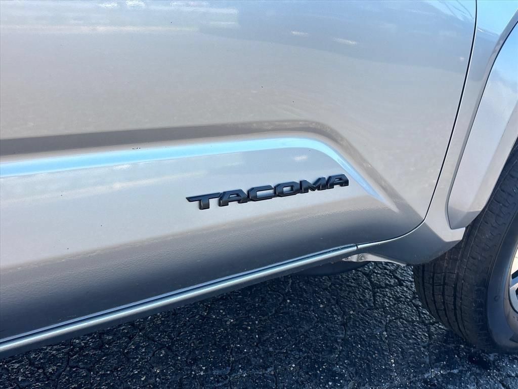 Used 2024 Toyota Tacoma TRD Sport RWD image 11