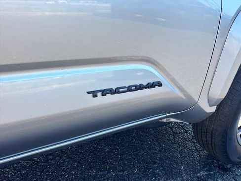 Used 2024 Toyota Tacoma TRD Sport RWD image 11