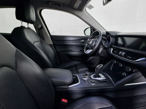 Used 2021 Alfa Romeo Stelvio Sprint w/ Nero Edizione image 28