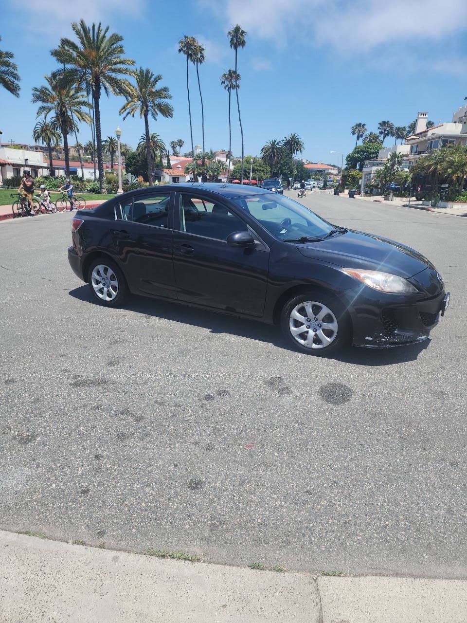 Used 2013 MAZDA MAZDA3 i SV w/ Convenience Pkg FWD image 4