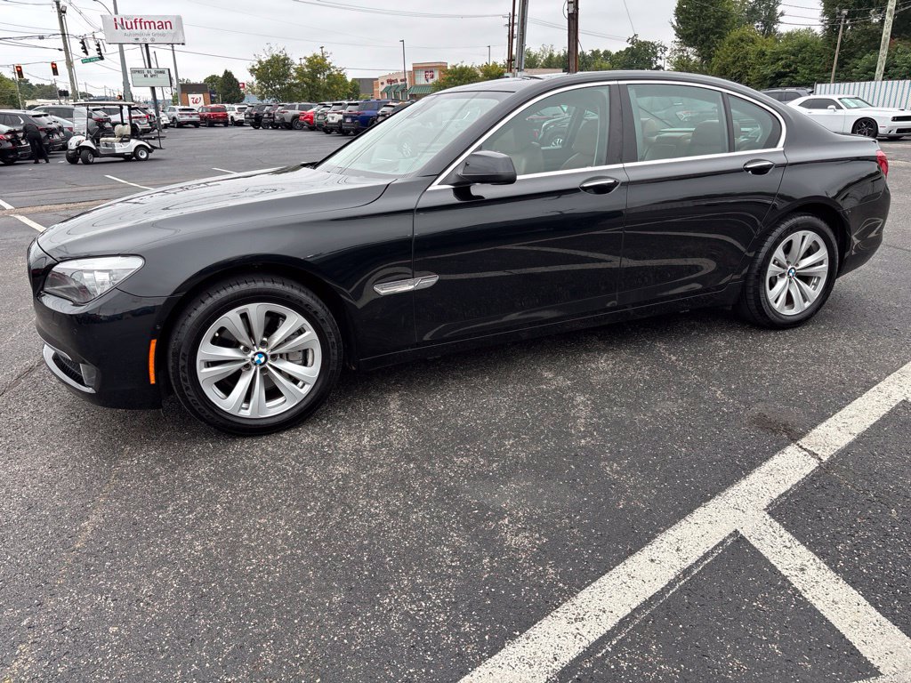Used 2012 BMW 740i RWD image 4