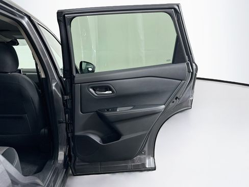Used 2026 Nissan Rogue SV FWD image 29