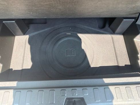 Used 2021 Chevrolet Equinox LT FWD image 37