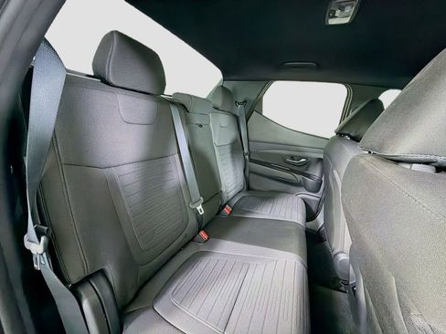 Used 2025 Hyundai Santa Cruz SE FWD image 29