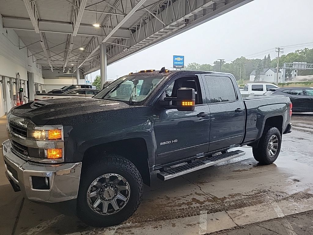 Used 2019 Chevrolet Silverado 3500 LT w/ LT Convenience Package AWD/4WD image 15