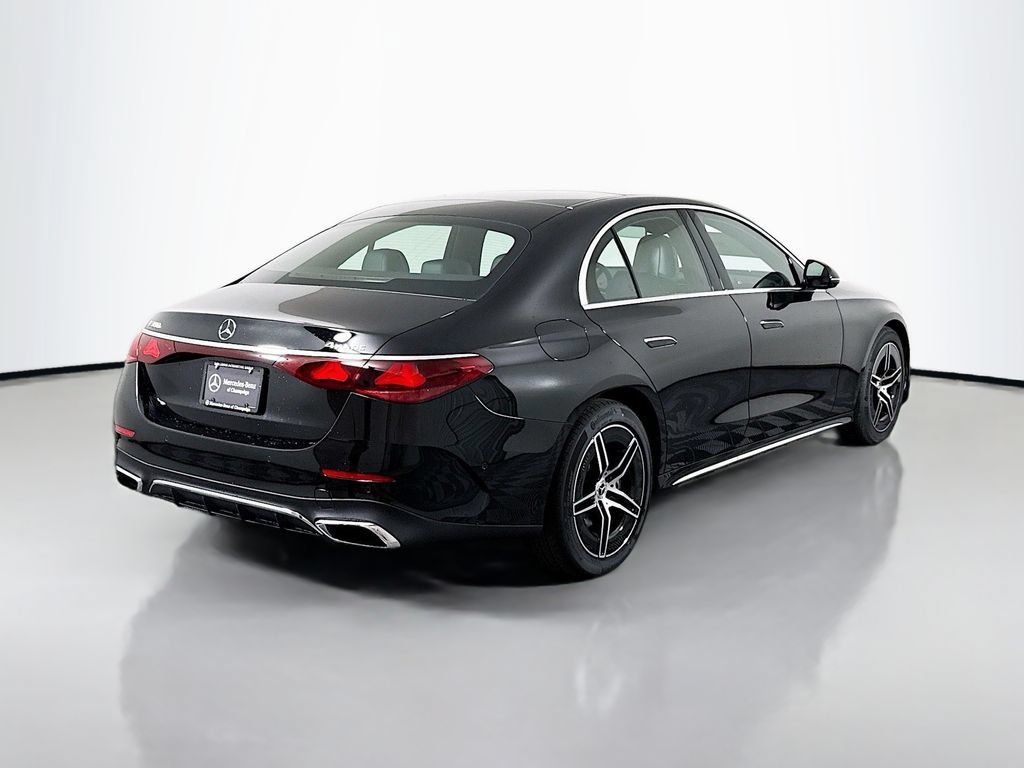 Used 2026 Mercedes-Benz E 350 4MATIC Sedan image 7