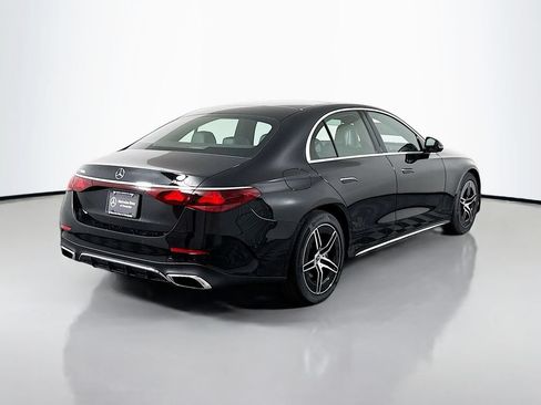 Used 2026 Mercedes-Benz E 350 4MATIC Sedan image 7