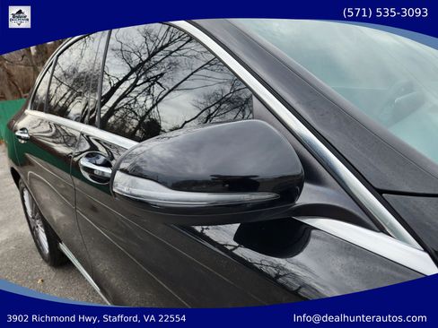 Used 2016 Mercedes-Benz C 300 4MATIC Sedan w/ Multimedia Package image 7