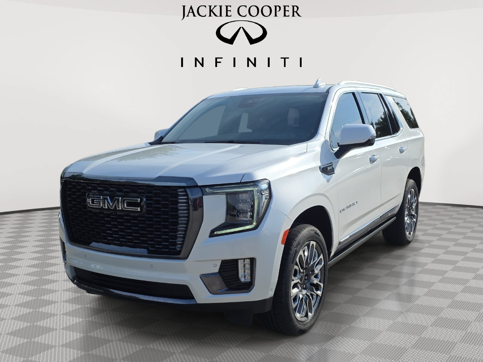 Used 2023 GMC Yukon Denali Ultimate AWD/4WD image 1