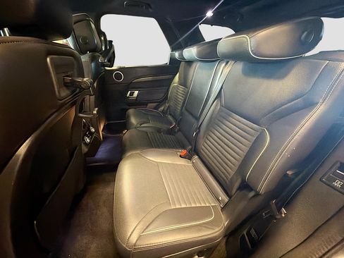 Used 2022 Land Rover Discovery HSE R-Dynamic AWD/4WD image 30