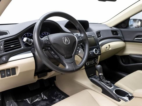 Used 2018 Acura ILX w/ Premium Package image 2