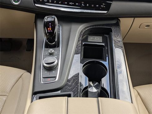 Used 2021 Cadillac Escalade ESV Premium Luxury image 20