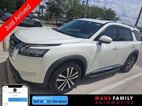 Used 2023 Nissan Pathfinder Platinum w/ Lighting Package (N93) AWD/4WD image 1