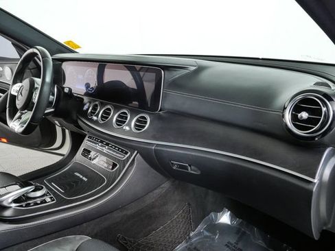 Used 2019 Mercedes-Benz E 63 AMG S image 28