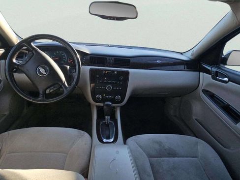 Used 2014 Chevrolet Impala LT w/ LT Sunroof Package image 8