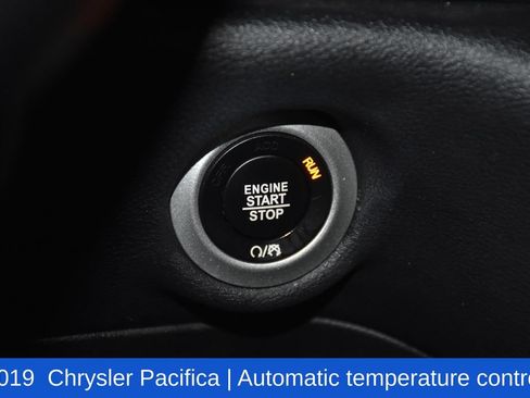 Used 2019 Chrysler Pacifica Touring Plus w/ Advanced Safetytec Group FWD image 14