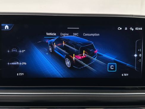 Used 2025 Mercedes-Benz GLS 63 AMG 4MATIC image 38