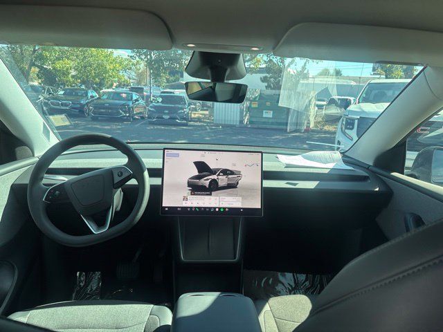 Used 2026 Tesla Model Y AWD image 35