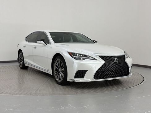 Used 2021 Lexus LS 500 RWD image 7