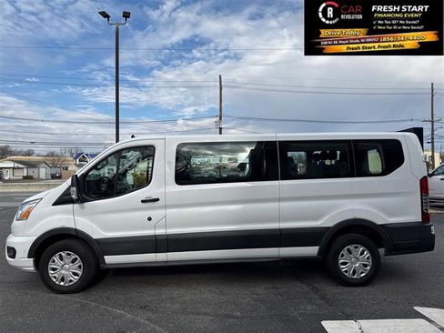 Used 2022 Ford Transit 350 XLT RWD image 4