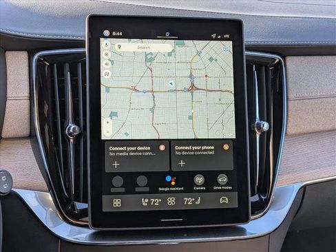 New 2026 Volvo XC90 T8 Plus w/ Protection Package Premier image 14