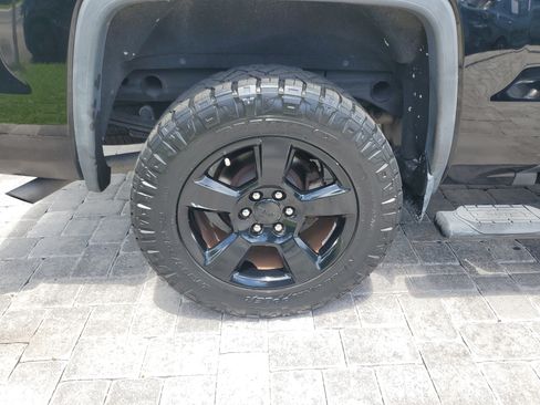 Used 2017 GMC Sierra 1500 SLE w/ SLE Value Package RWD image 7