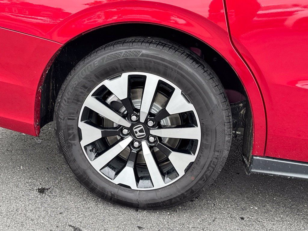 Certified 2026 Honda Odyssey EX-L image 9