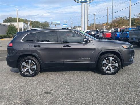 Used 2020 Jeep Cherokee Limited image 4
