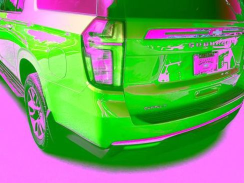 Used 2021 Chevrolet Suburban LT w/ LT Signature Package AWD/4WD image 39