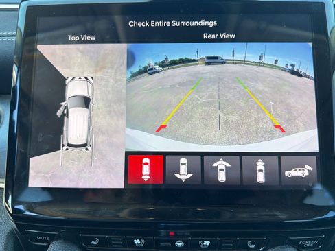 Used 2022 Jeep Grand Cherokee L Limited w/ Luxury Tech Group II image 24