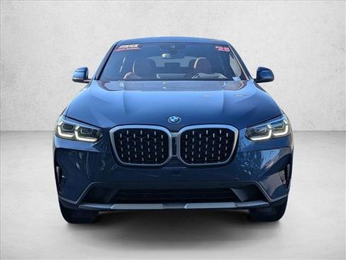Used 2025 BMW X4 xDrive30i AWD/4WD image 2
