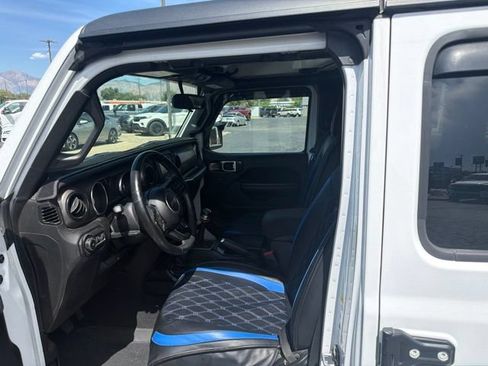 Used 2018 Jeep Wrangler Unlimited Sport S AWD/4WD image 24