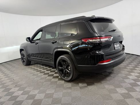 Certified 2023 Jeep Grand Cherokee L Laredo AWD/4WD image 8