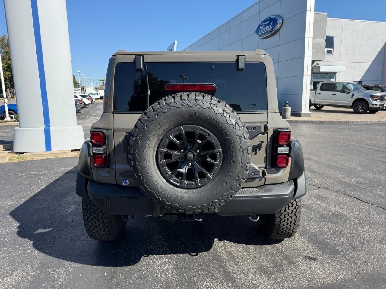 Used 2025 Ford Bronco Raptor w/ Interior Carbon Fiber Pack AWD/4WD image 8