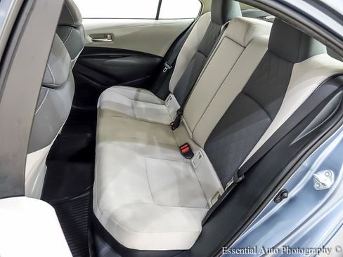 Used 2020 Toyota Corolla LE FWD image 15