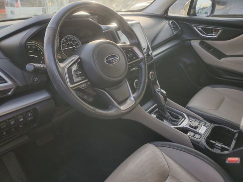 Used 2021 Subaru Forester Limited image 19