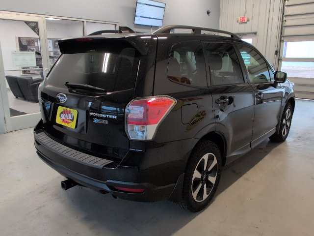 Used 2018 Subaru Forester 2.5i Premium w/ Protection Package #1 AWD/4WD image 5