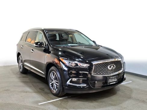 Used 2017 INFINITI QX60 AWD w/ Premium Plus Package image 3
