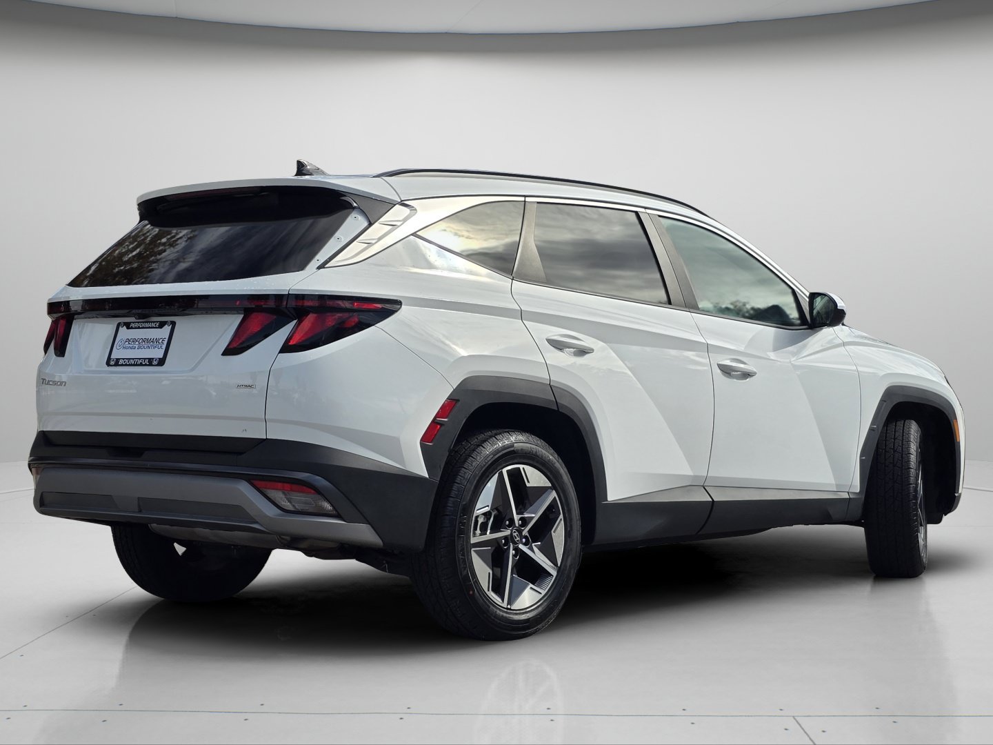 Used 2025 Hyundai Tucson SEL AWD/4WD image 24