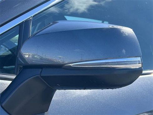 Used 2021 Toyota RAV4 XLE Premium image 44