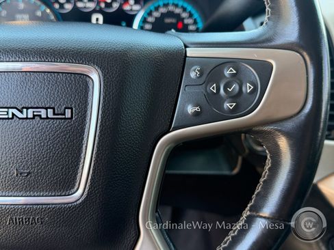 Used 2020 GMC Yukon XL Denali RWD image 33