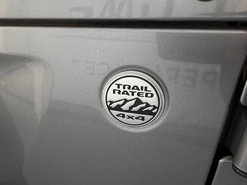 Used 2018 Jeep Wrangler Sport AWD/4WD image 6