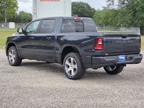 New 2026 RAM 1500 Express RWD image 4